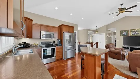 1442 30th Street NW Austin MN 55912
