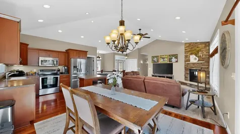 1442 30th Street NW Austin MN 55912