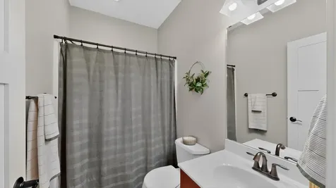 1442 30th Street NW Austin MN 55912