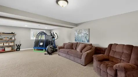 1442 30th Street NW Austin MN 55912
