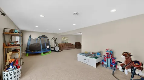 1442 30th Street NW Austin MN 55912