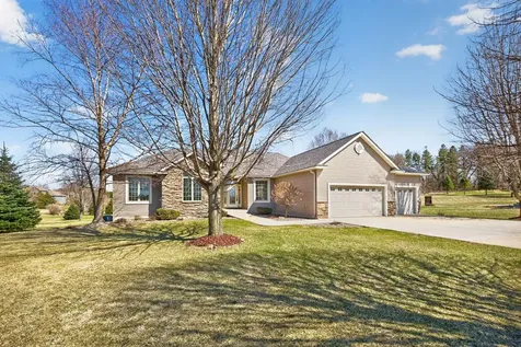 1442 30th Street NW Austin MN 55912