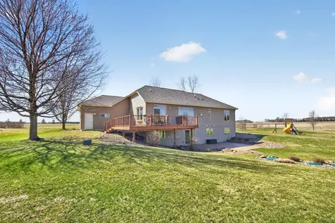 1442 30th Street NW Austin MN 55912