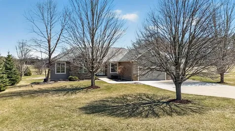 1442 30th Street NW Austin MN 55912