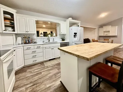 3874 Airway Lane NE Alexandria MN 56308