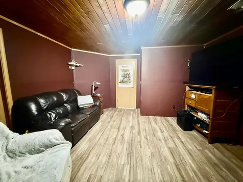 3874 Airway Lane NE Alexandria MN 56308
