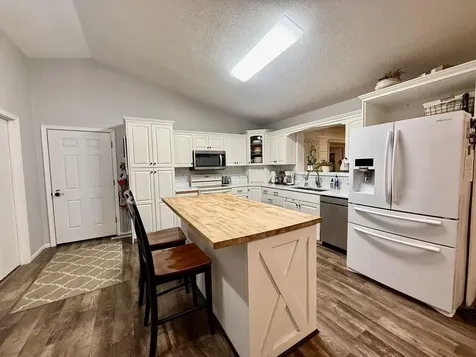 3874 Airway Lane NE Alexandria MN 56308