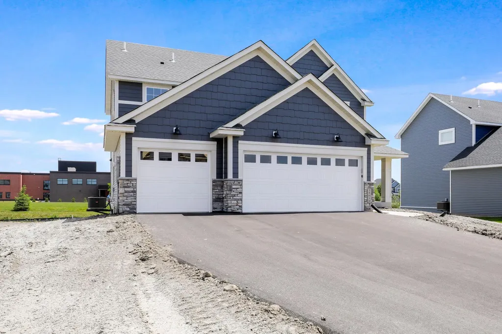 15735 157 Avenue Savage MN 55379