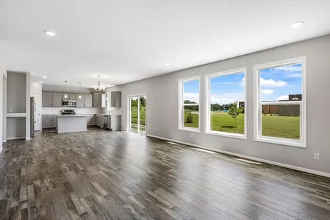 15735 157 Avenue Savage MN 55379