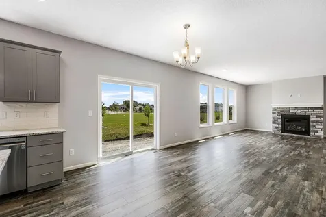 15735 157 Avenue Savage MN 55379