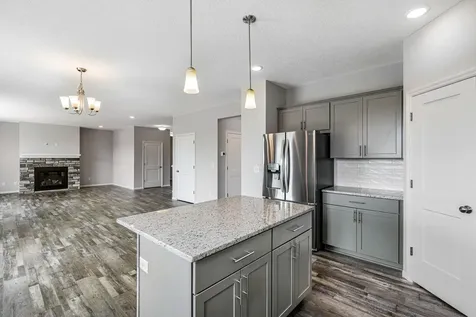 15735 157 Avenue Savage MN 55379
