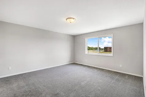 15735 157 Avenue Savage MN 55379