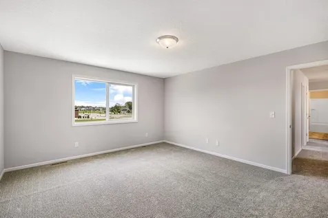 15735 157 Avenue Savage MN 55379