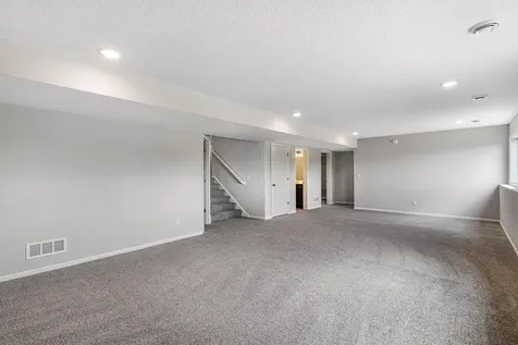 15735 157 Avenue Savage MN 55379