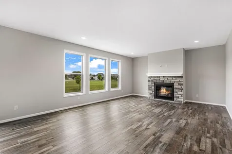 15735 157 Avenue Savage MN 55379