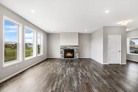 15735 157 Avenue Savage MN 55379