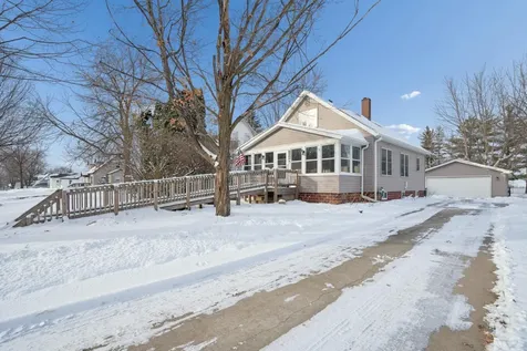 704 Broadway Street Cleveland MN 56017