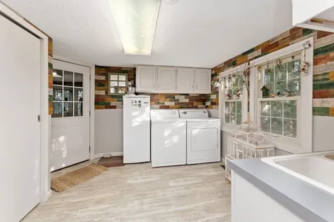 46652 Riverview Drive La Crescent MN 55947