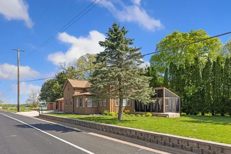 46652 Riverview Drive La Crescent MN 55947