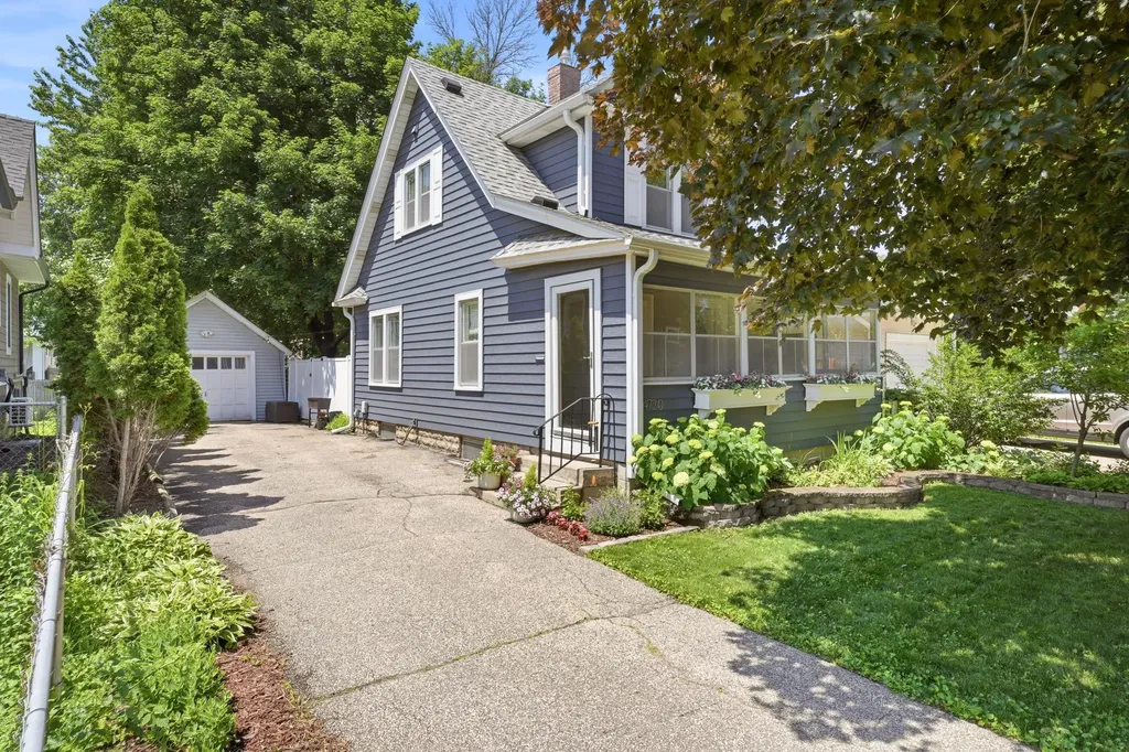 4720 Xerxes Avenue S Minneapolis MN 55410