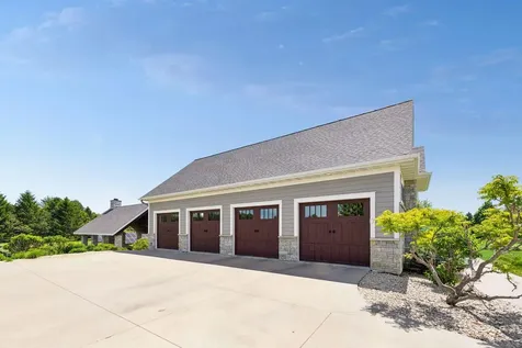 3767 Mayo Woodlands Road SW Rochester MN 55902