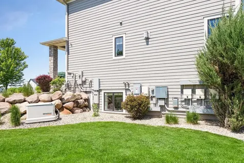 3767 Mayo Woodlands Road SW Rochester MN 55902
