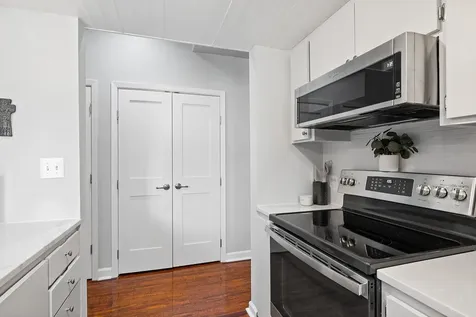 528 Ashland Avenue Saint Paul MN 55102