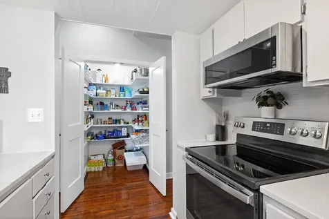 528 Ashland Avenue Saint Paul MN 55102