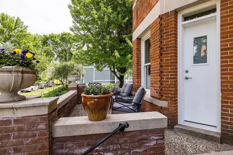 528 Ashland Avenue Saint Paul MN 55102