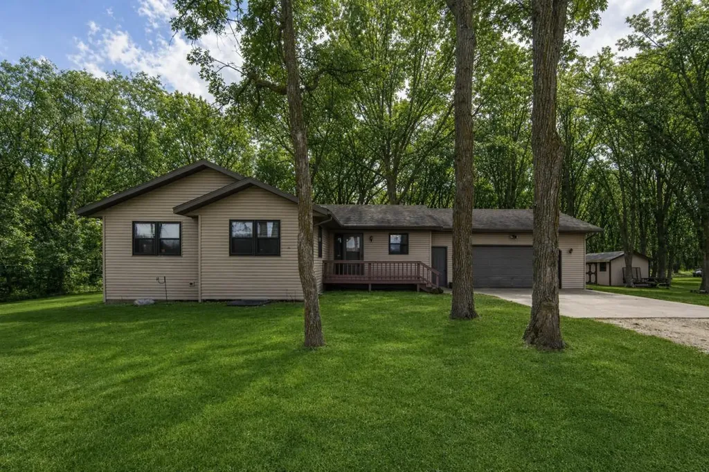 40142 244th Street Battle Lake MN 56515