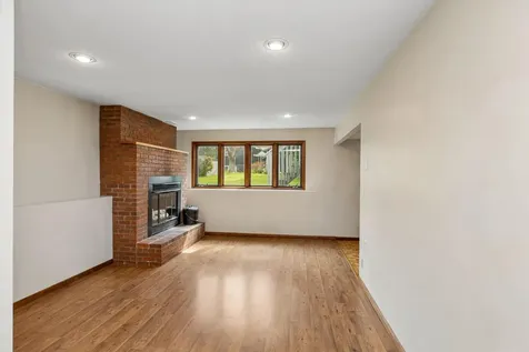 229 21st Avenue S South Saint Paul MN 55075