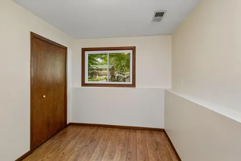229 21st Avenue S South Saint Paul MN 55075