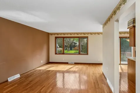 229 21st Avenue S South Saint Paul MN 55075