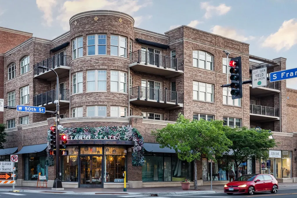 5000 France Avenue S Edina MN 55410