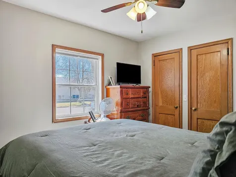 525 3rd St SE Perham MN 56573