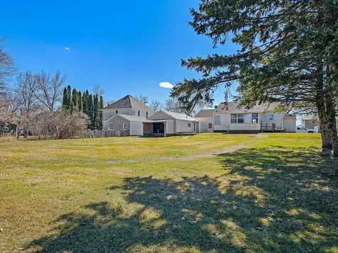 525 3rd St SE Perham MN 56573