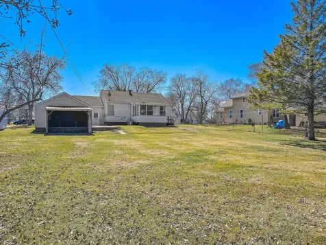 525 3rd St SE Perham MN 56573