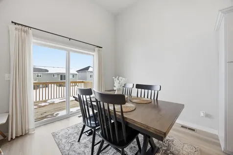 6862 Thomas Street Horace ND 58047