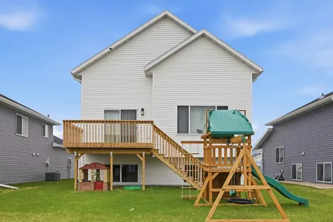 6862 Thomas Street Horace ND 58047