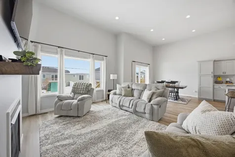 6862 Thomas Street Horace ND 58047