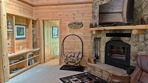2357 Retreat Lodge Road Cook MN 55723