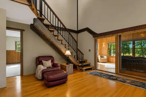 10604 Montgomery Avenue NW Annandale MN 55302