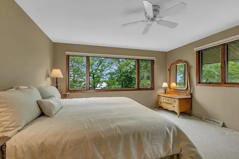 10604 Montgomery Avenue NW Annandale MN 55302