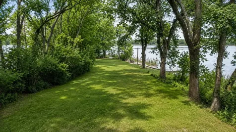 10604 Montgomery Avenue NW Annandale MN 55302