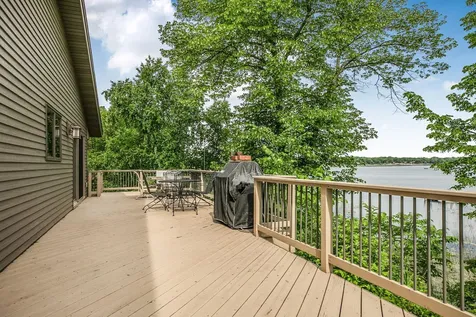 10604 Montgomery Avenue NW Annandale MN 55302