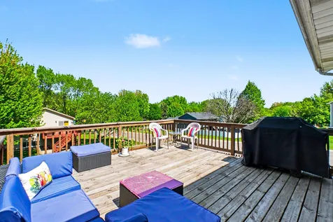 16382 Goodview Trail Lakeville MN 55044