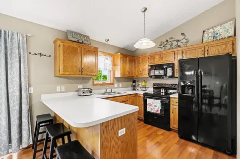 16382 Goodview Trail Lakeville MN 55044