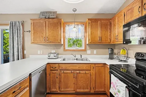 16382 Goodview Trail Lakeville MN 55044