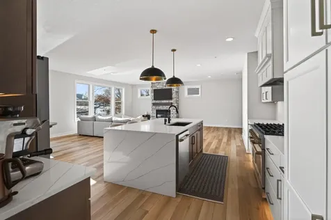 2388 Laurie Court Roseville MN 55113