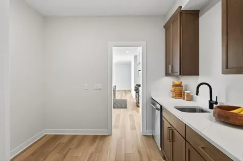 2388 Laurie Court Roseville MN 55113